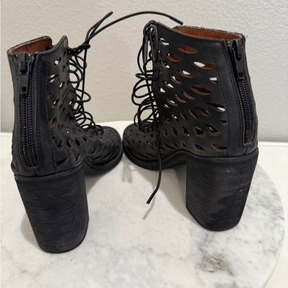 Jeffrey Campbell Shoes Womens Size 6.5 Boots Ibiza Black Laser Cut Leather - Picture 10 of 10